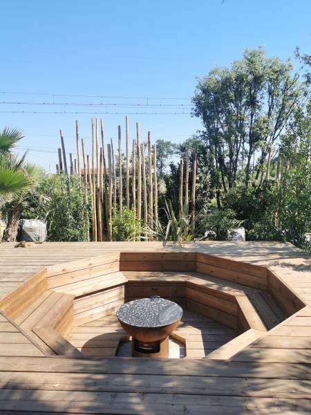 Vous souhaitez faire nettoyer votre terrasse bois par un professionnel ?  Notre équipe saura vous apporter une expertise sur mesure. Les Paysages  d'Antoine sur le Bassin d'Arcachon Bassin d'Arcachon, La Teste-de-Buch 